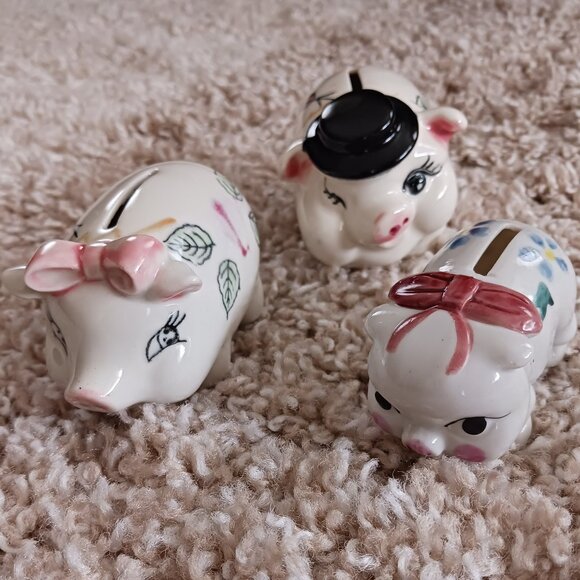 Vintage Hand Painted Ceramic Three Little Piggy Banks White w/Hat Flowers - Picture 1 of 4